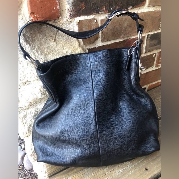 Stylish black Coach Penelope Hobo Leather handbag with silver hardware. - Picture 6 of 16